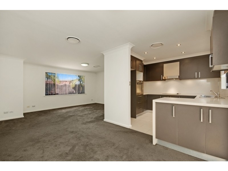 2/27  South Street, Umina Beach NSW 2257