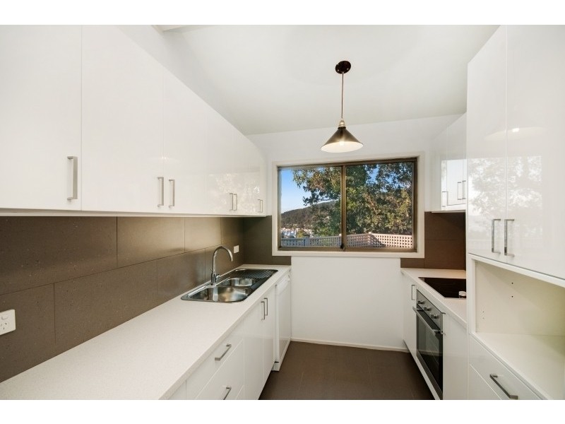 29 Sandstone Crescent, Tascott NSW 2250