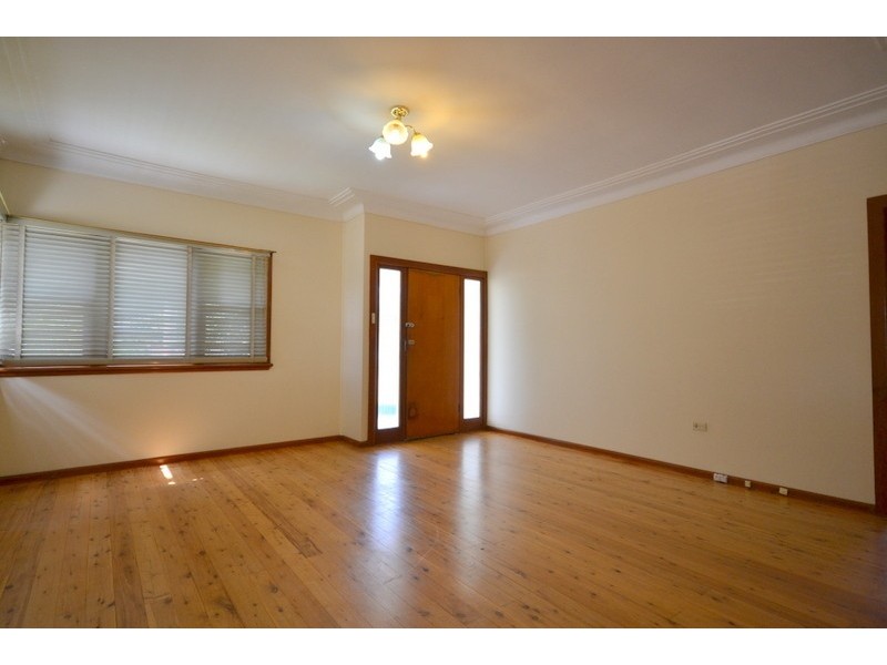 1 Melbourne Avenue, Umina Beach NSW 2257