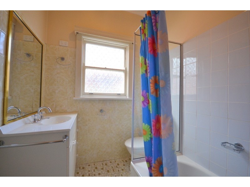 1 Melbourne Avenue, Umina Beach NSW 2257