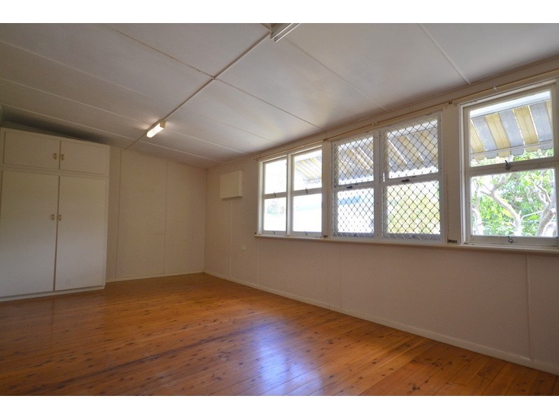 1 Melbourne Avenue, Umina Beach NSW 2257