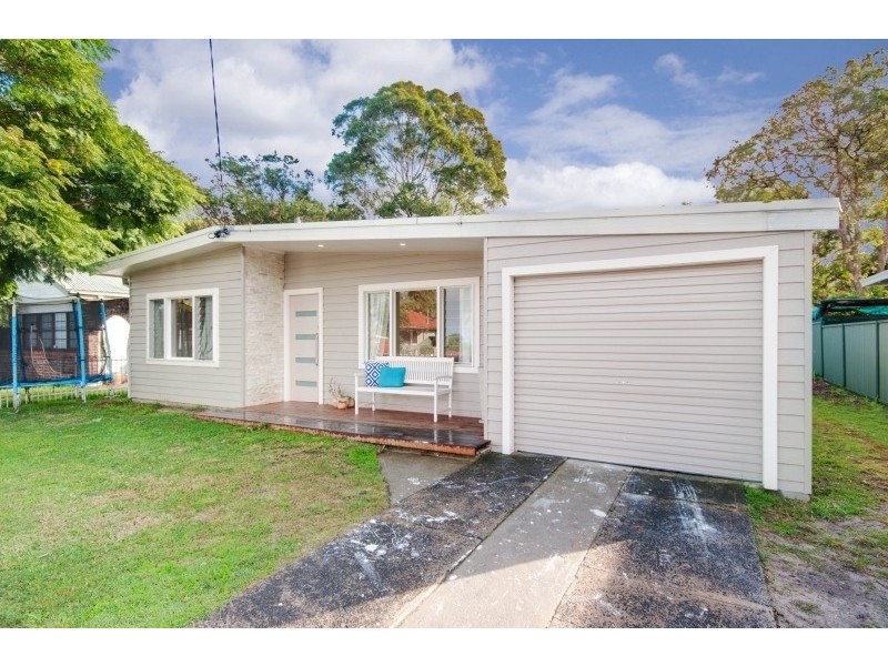 46  Boronia Avenue, Woy Woy NSW 2256