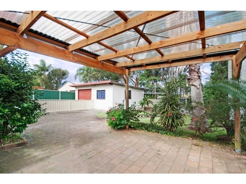 Halekulani NSW 2262