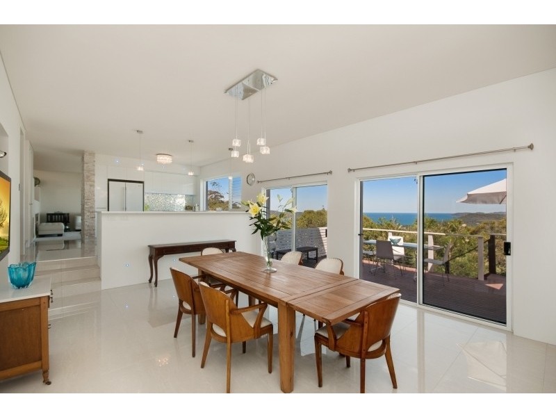 27 The Palisade, Umina Beach NSW 2257