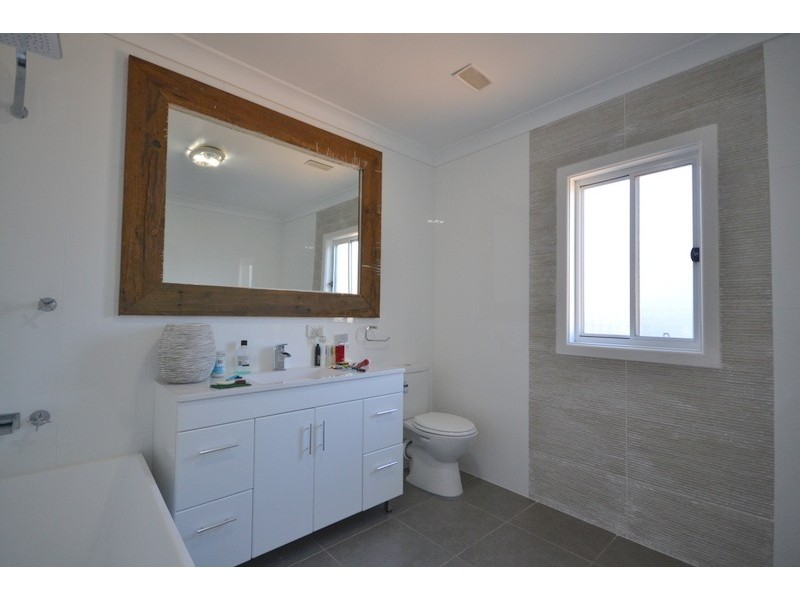 22  Lake road, Blackwall NSW 2256