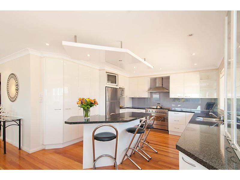 75 Kingsview Drive, Umina Beach NSW 2257