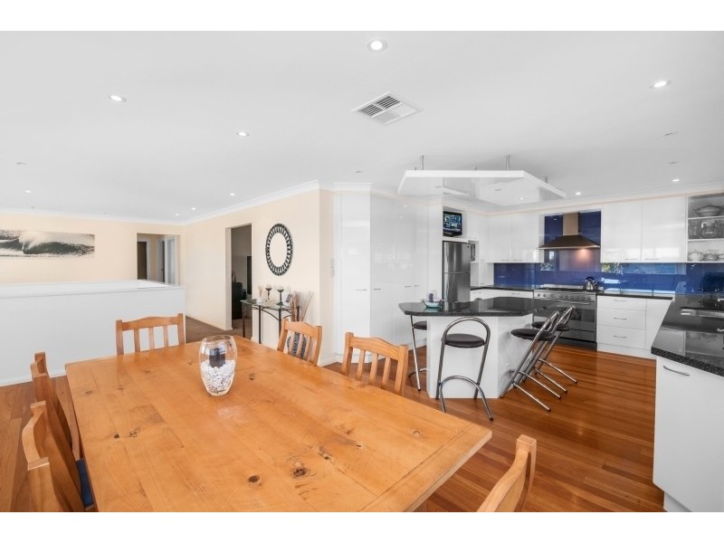 75 Kingsview Drive, Umina Beach NSW 2257
