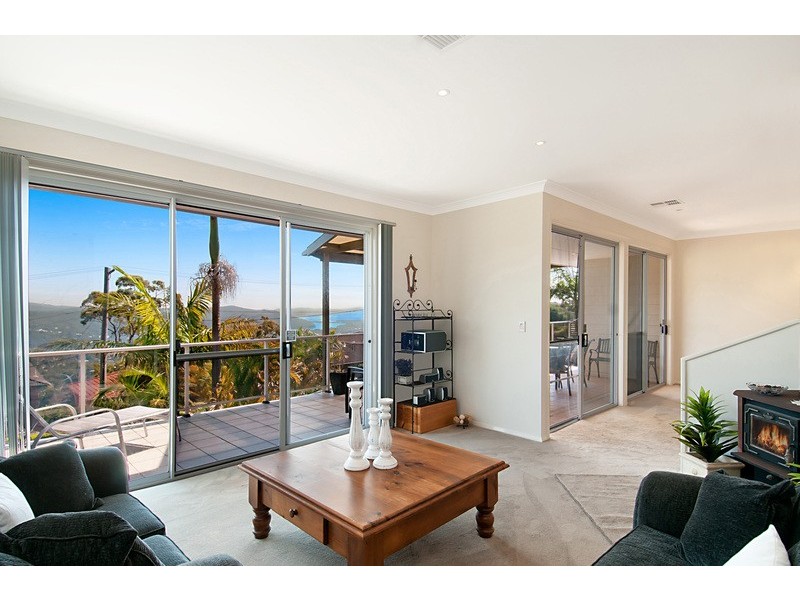 75 Kingsview Drive, Umina Beach NSW 2257