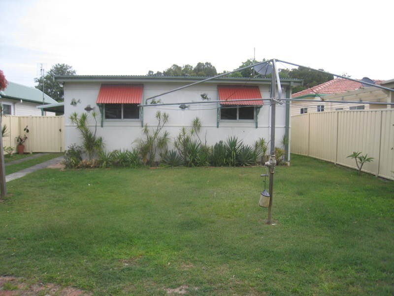 21 Terry Avenue, Woy Woy NSW 2256