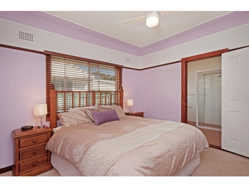 Blackwall NSW 2256
