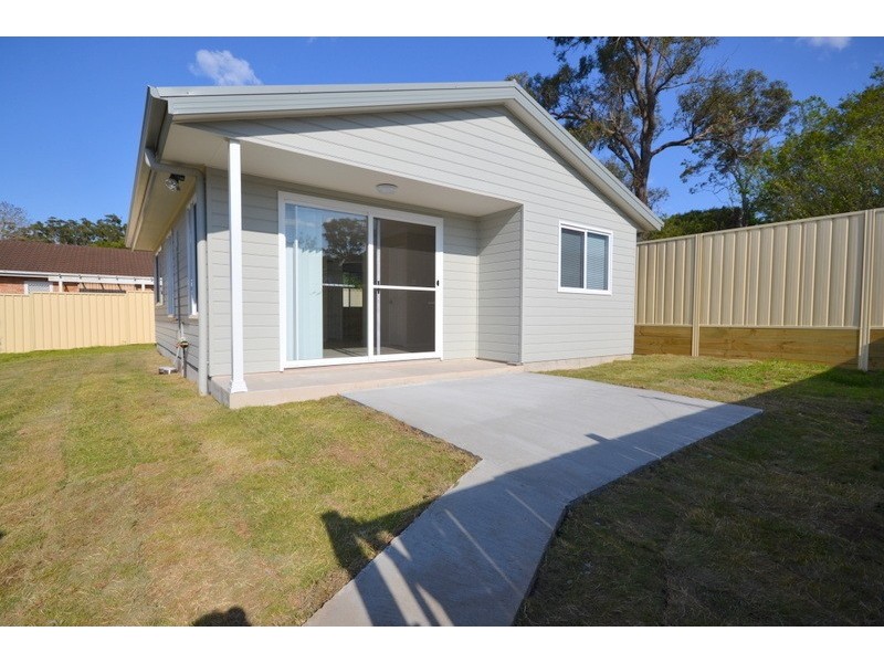 4a Sunnyside Avenue, Point Clare NSW 2250