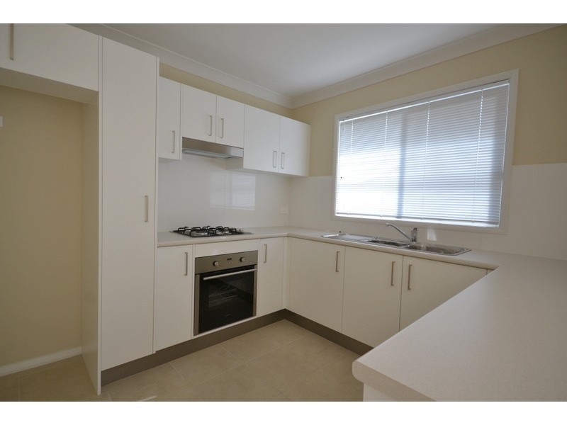 4a Sunnyside Avenue, Point Clare NSW 2250