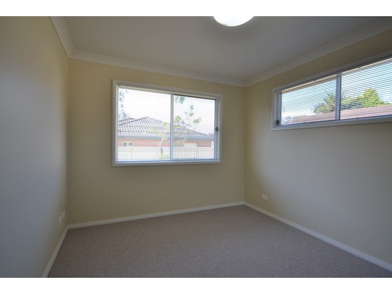 4a Sunnyside Avenue, Point Clare NSW 2250