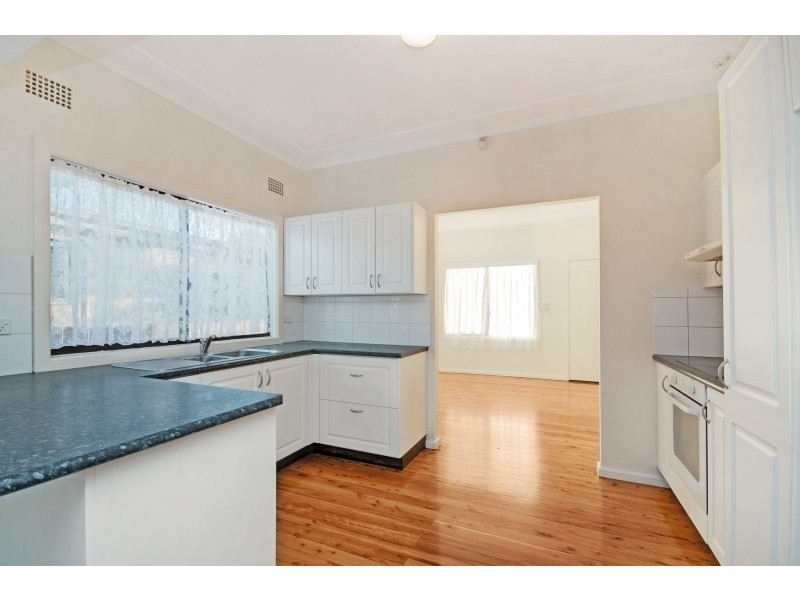 204 Trafalgar Avenue, Umina Beach NSW 2257