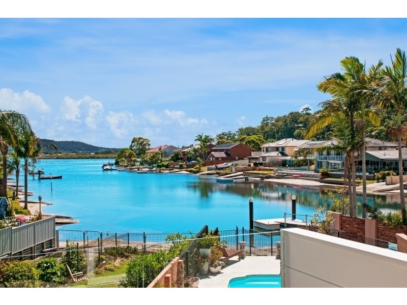 55a Helmsman Boulevarde, St Huberts Island NSW 2257