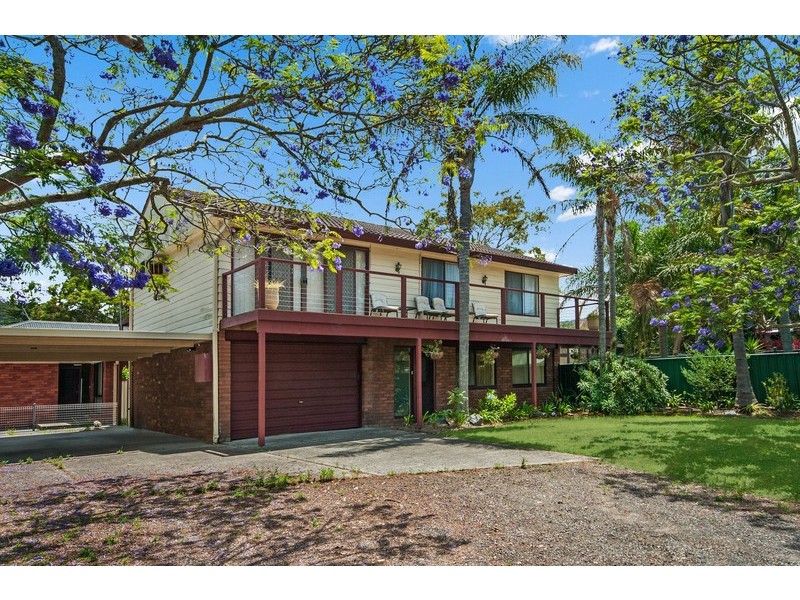 2 Cowper Road, Umina Beach NSW 2257
