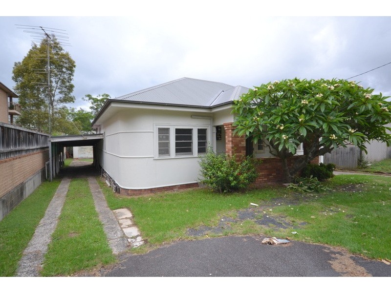 1 Shortland Street, Point Frederick NSW 2250