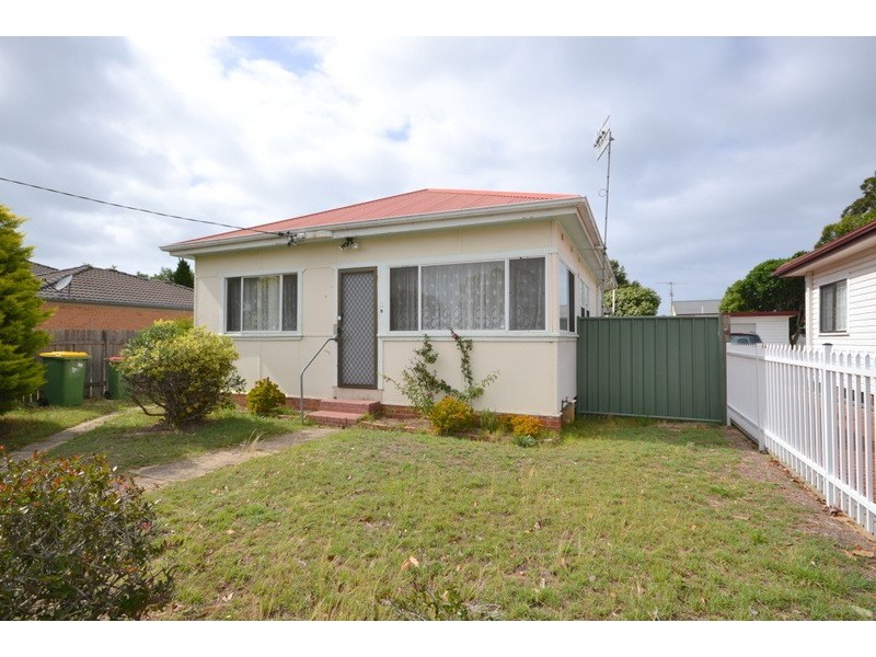 2 Wellington Street, Umina Beach NSW 2257
