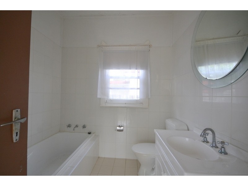 2 Wellington Street, Umina Beach NSW 2257