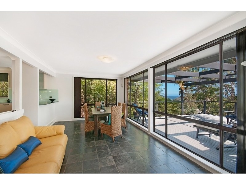 18 Castle Circuit, Umina Beach NSW 2257