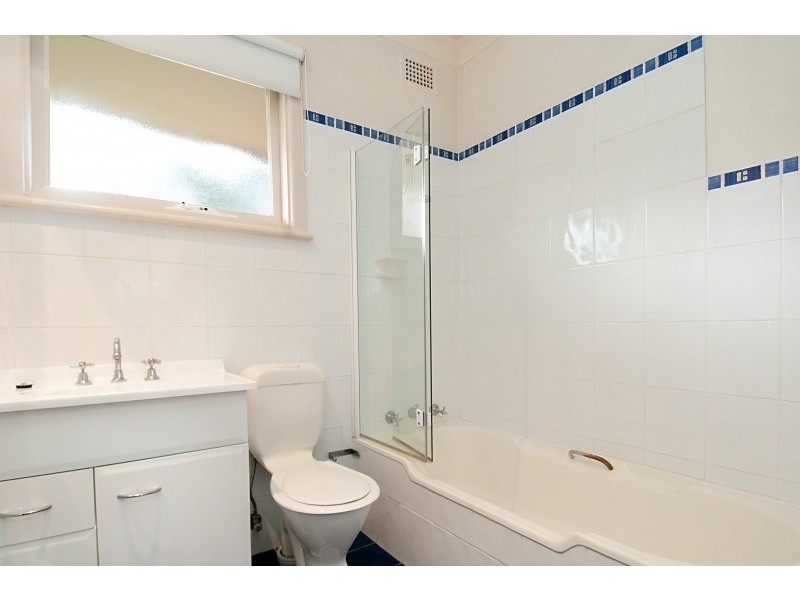 19 Noonan Point Avenue, Point Clare NSW 2250