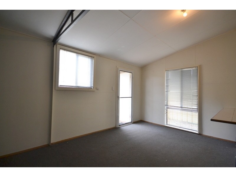 5a Inkerman Avenue, Woy Woy NSW 2256