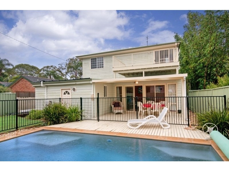 2 Bowden Road, Woy Woy NSW 2256