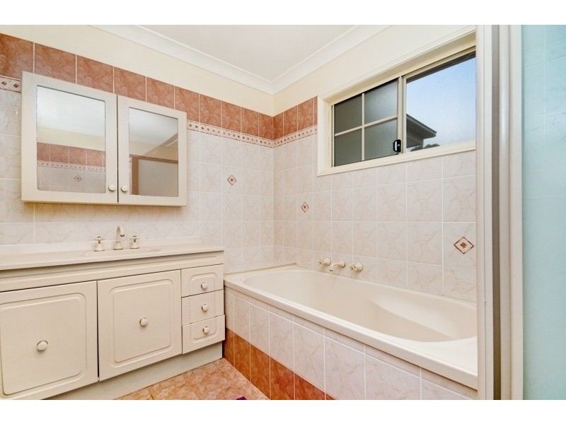 2 Bowden Road, Woy Woy NSW 2256