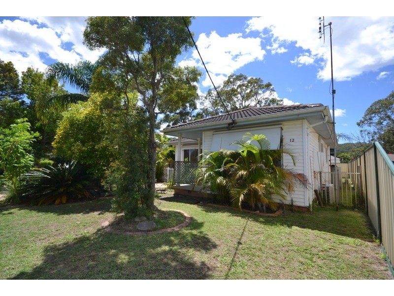 12 Wentworth Avenue, Woy Woy NSW 2256