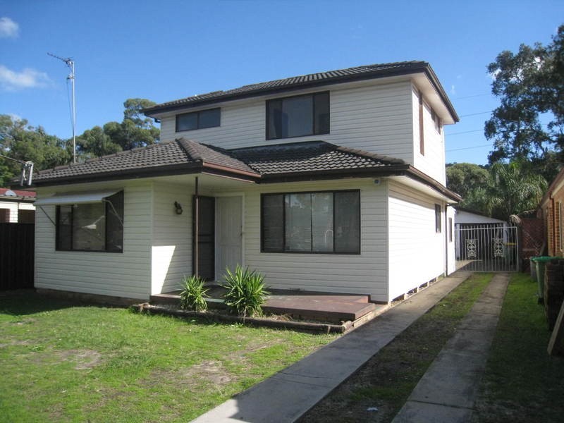 1/17  Lens Avenue, Umina Beach NSW 2257