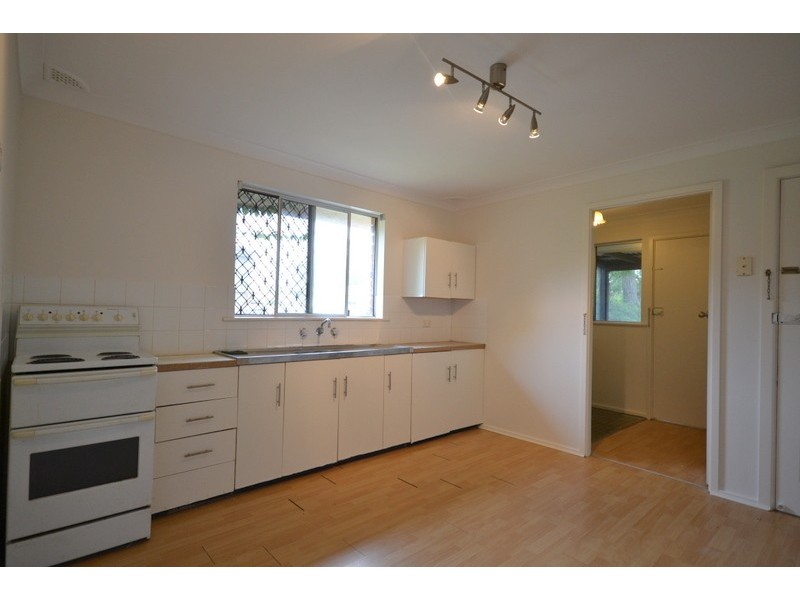 14 Wentworth Avenue, Woy Woy NSW 2256