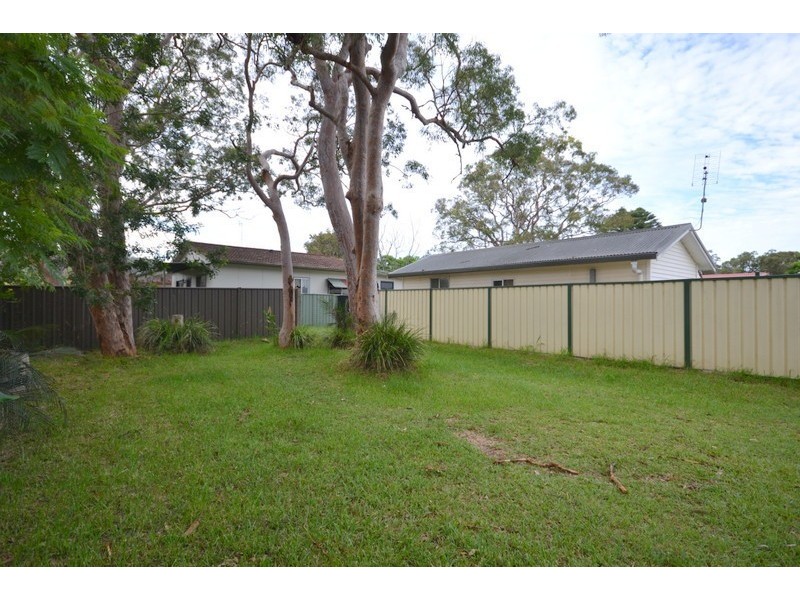 14 Wentworth Avenue, Woy Woy NSW 2256