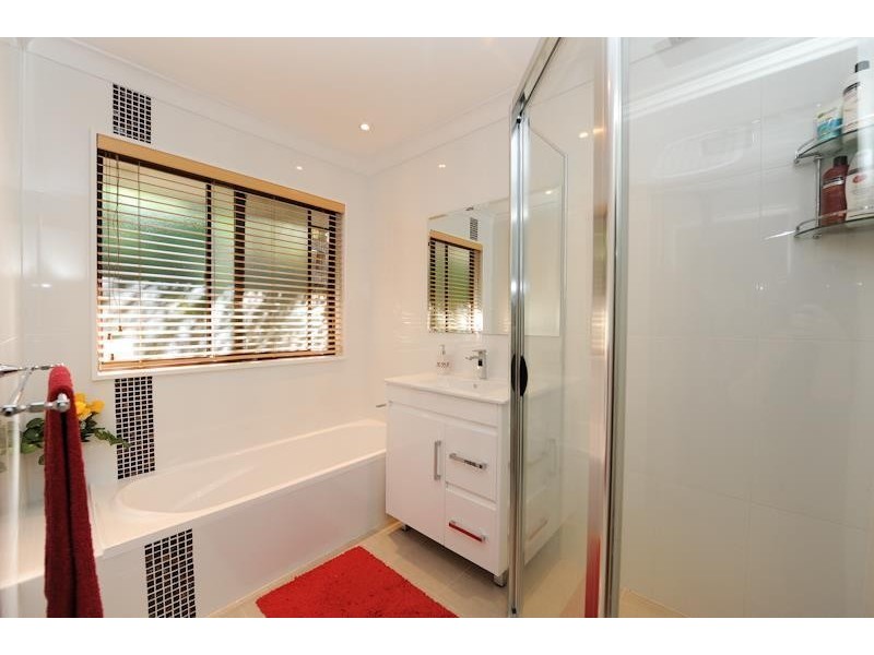 306 Glenrock Pde, Tascott NSW 2250