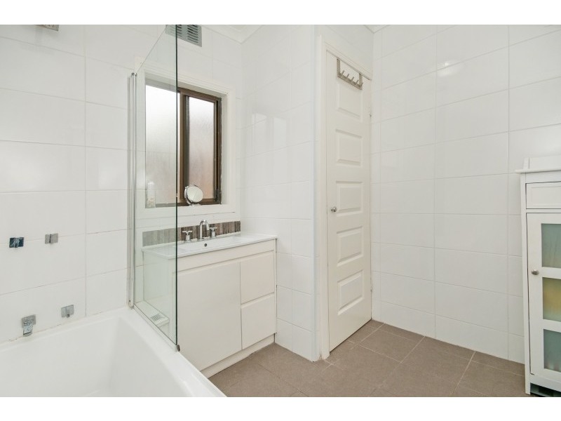 68  Rawson Road, Woy Woy NSW 2256