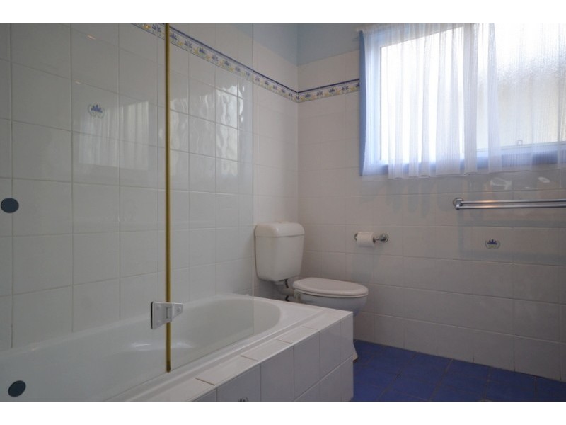 51 Barrenjoey Road, Ettalong Beach NSW 2257