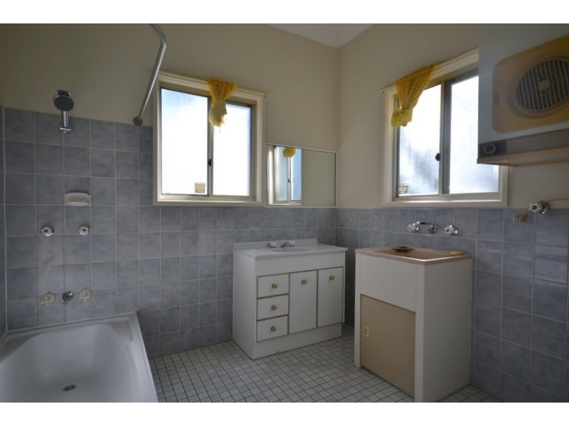 1  Iluka Road, Umina Beach NSW 2257