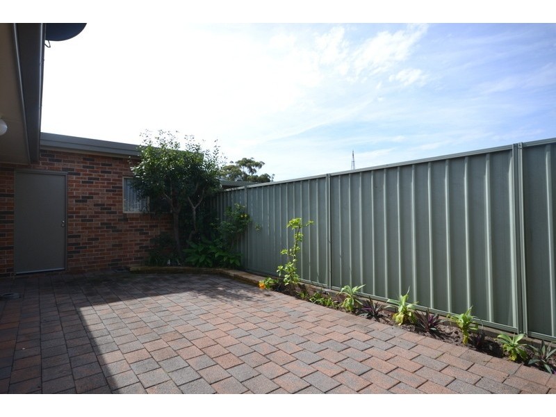 2/25 Beach Street, Ettalong Beach NSW 2257
