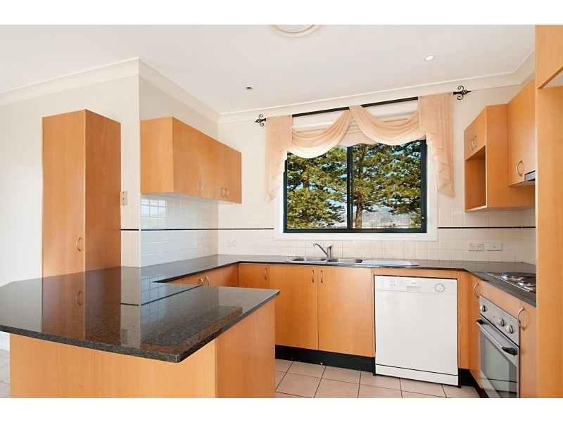 2/160  West Street, Umina Beach NSW 2257