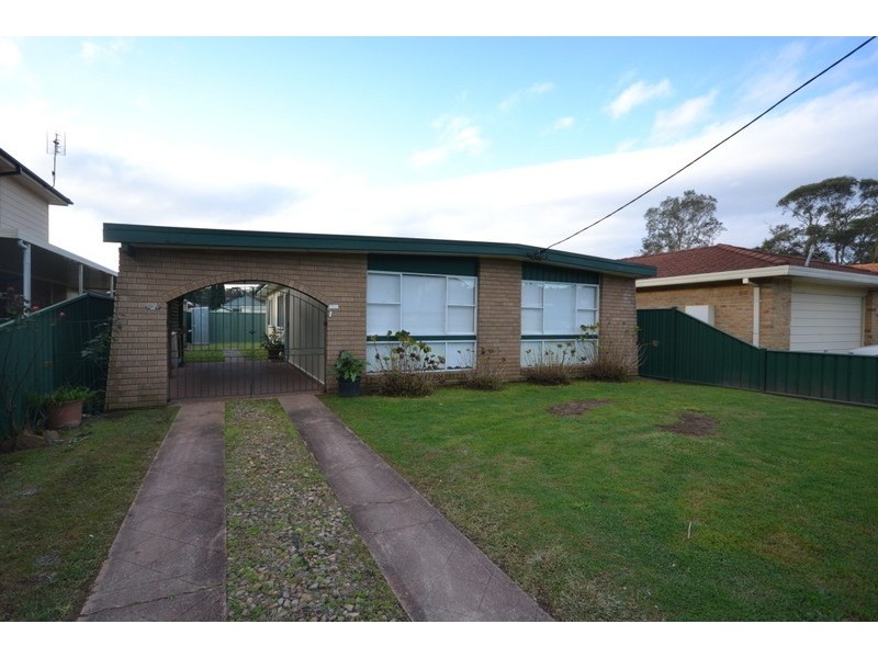 97 Mackenzie Avenue, Woy Woy NSW 2256