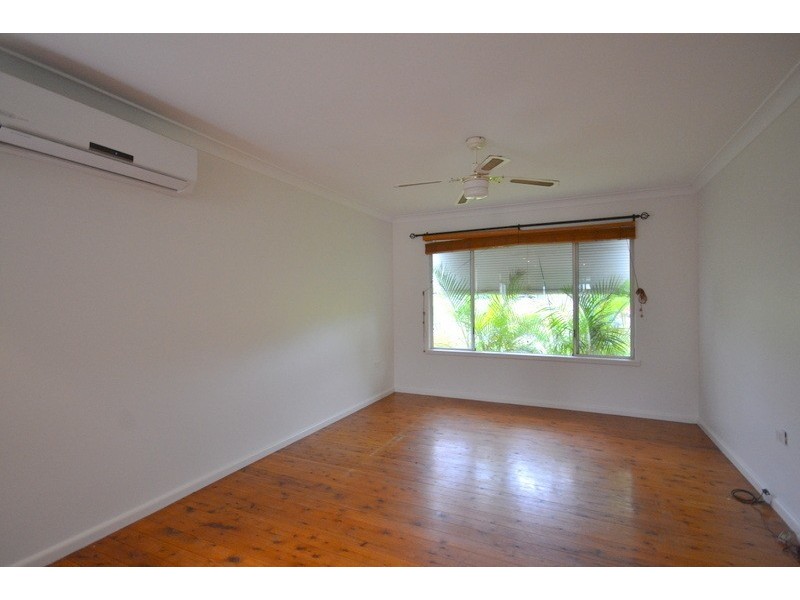 12 Wentworth Avenue, Woy Woy NSW 2256