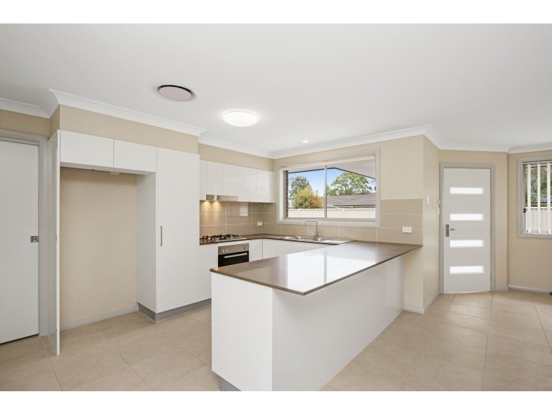 2/27 Farnell Road, Woy Woy NSW 2256