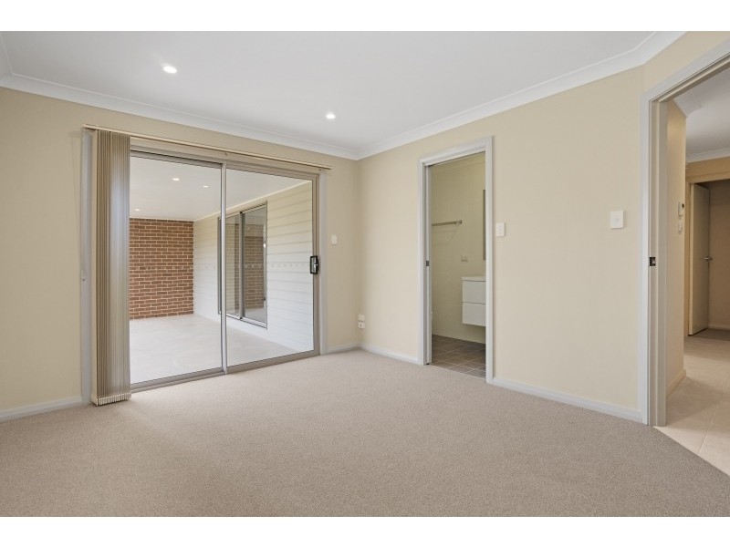 2/27 Farnell Road, Woy Woy NSW 2256