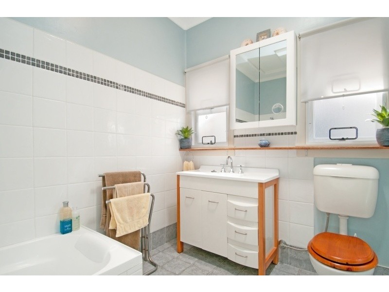 Blackwall NSW 2256