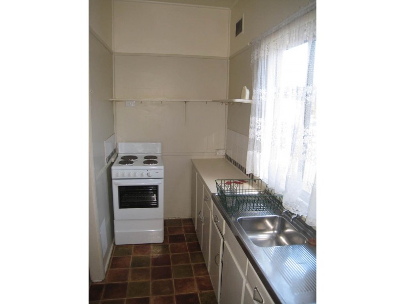 9 Wellington Street, Umina Beach NSW 2257