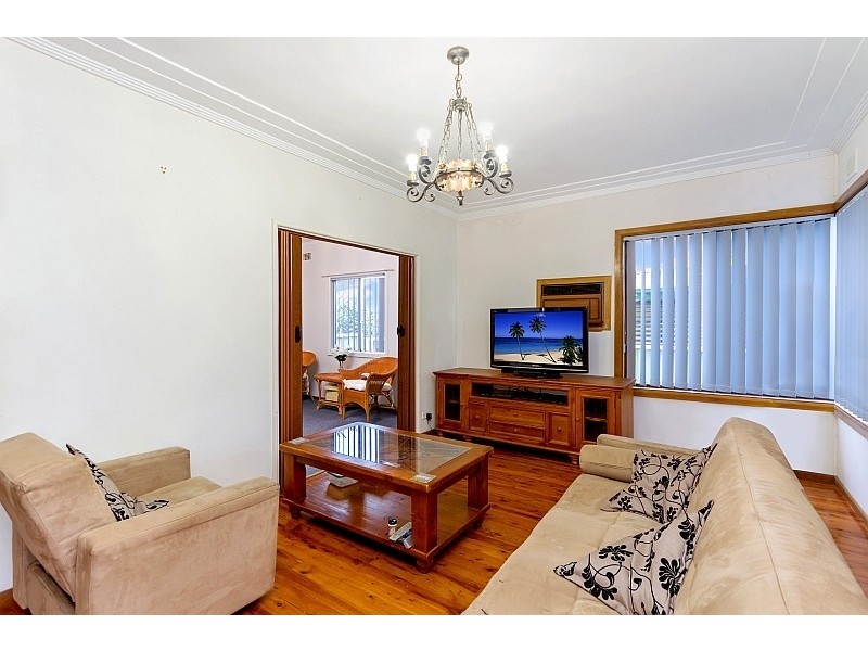 63 Australia Ave, Umina Beach NSW 2257