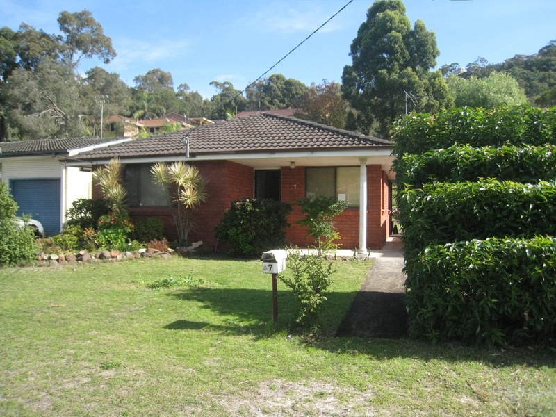 7 Carpenter Street, Umina Beach NSW 2257