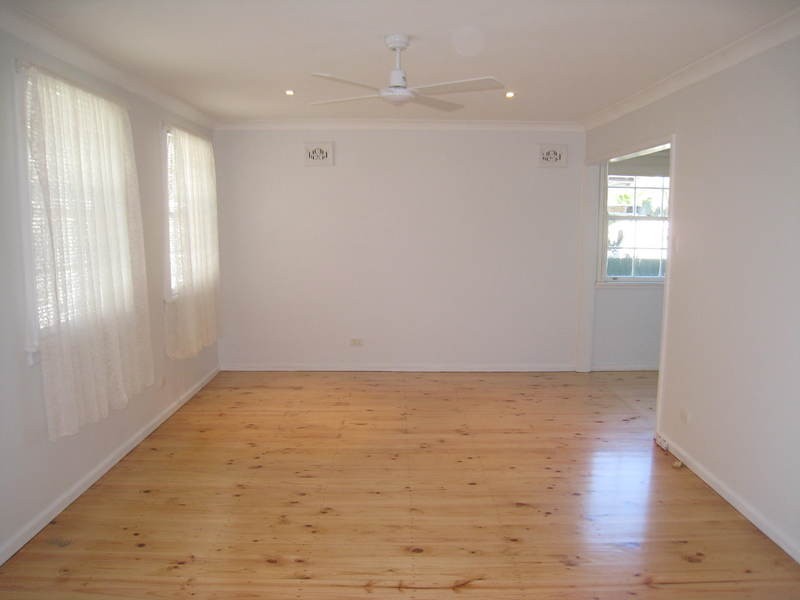 60 Florida Avenue, Woy Woy NSW 2256