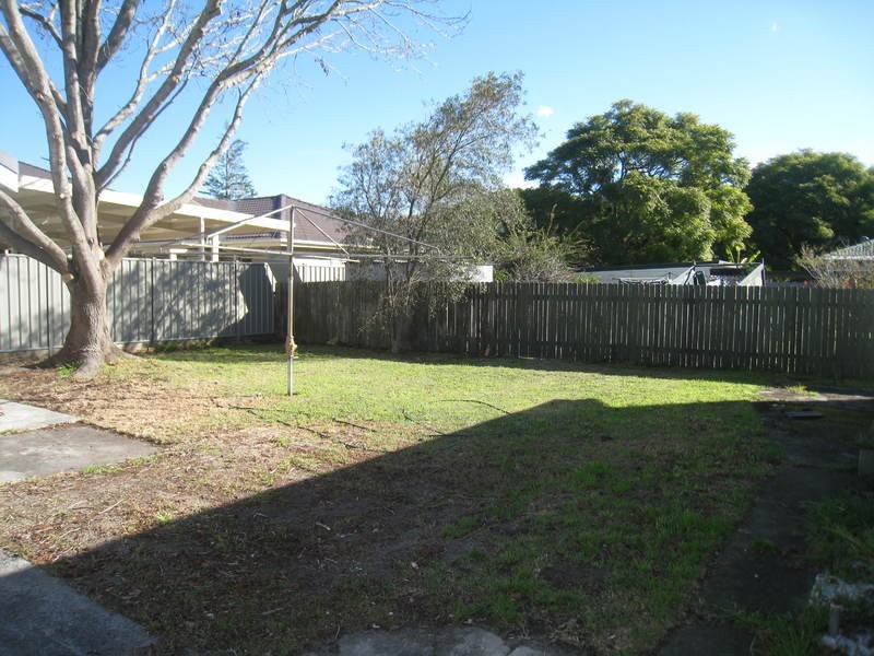 60 Florida Avenue, Woy Woy NSW 2256