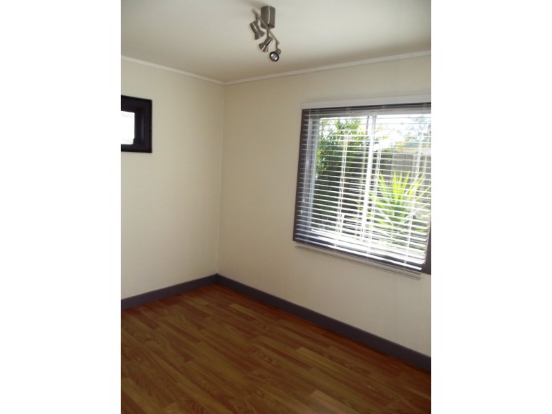 Cabin 238 Trafalgar Avenue, Umina Beach NSW 2257