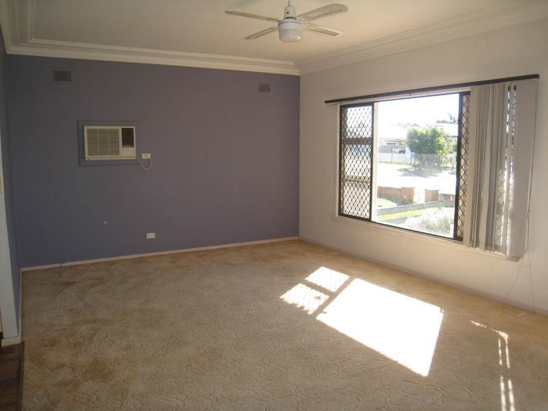 4 Birdwood Avenue, Umina Beach NSW 2257